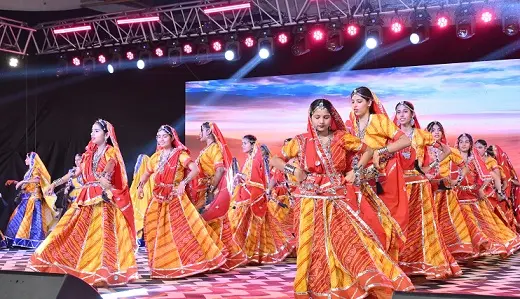 "उमंग" में दी  विद्यार्थियों ने जीवन के रंगों से भरपूर मनमोहक प्रस्तुतियों