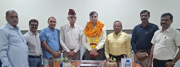 राष्ट्र हित फाउंडेशन ट्रस्ट ने किया डॉ.सिरोही का सम्मान