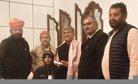 कुलरिया को पीले चावल का कलश भेंटकर दिया निमंत्रण