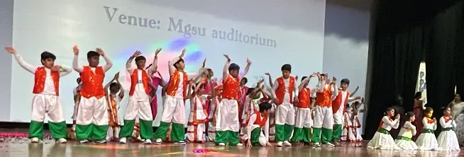 रमेश इंग्लिश स्कूल का एनुअल फंक्शन आयोजित,150 से अधिक विद्यार्थियों को किया सम्मानित