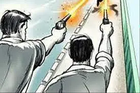पारिवारिक झगड़े के दौरान चली गोली,एक गंभीर घायल
