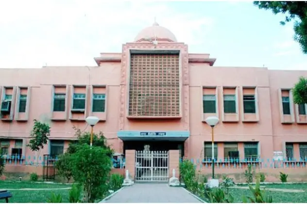 मुंगेरी लाल के हसीन सपने साबित हो रहे है शहर के कई प्रोजेक्टस