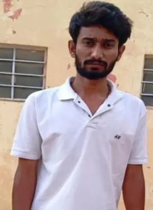 एमडी सहित एक को पकड़ा,तो पांच हजार ईनामी भी गिरफ्तार