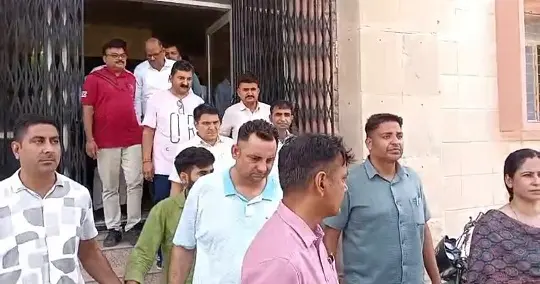 बेनामी राशि के मामले में एसीबी ने इन पांच जनों को ओर पकड़ा,12 तक पुलिस रिमांड