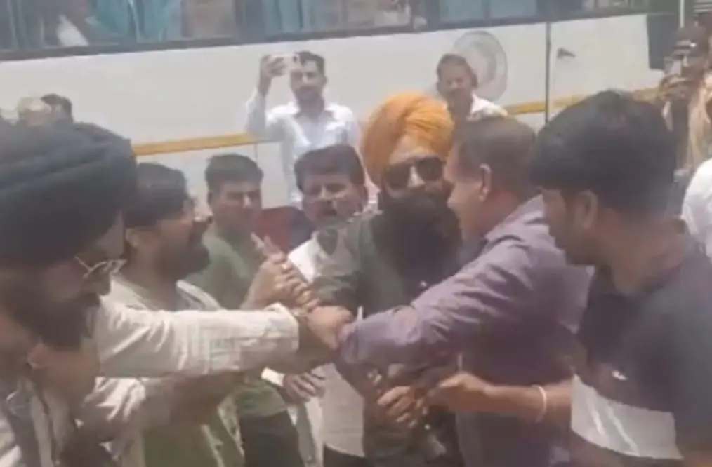 रोडवेजकर्मी पर जानलेवा, वीडियो वायरल