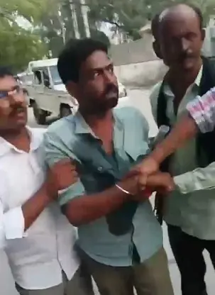 पीबीएम मोर्चरी के आगे मचा हडकंप,मृतका के पति ने खुद पर छिड़का पेट्रोल