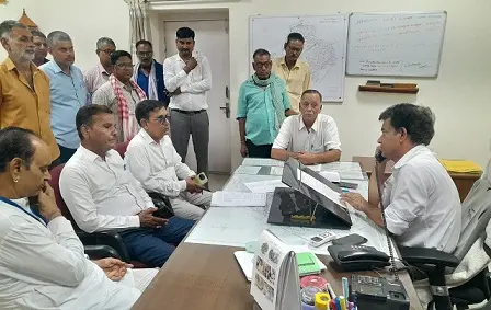 कार्यप्रभारी कर्मचारियों को वेतन संबंधित मिले परिलाभ