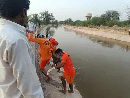 डूबे दूसरे युवक का भी शव बरामद,गांव में माहौल गमगीन