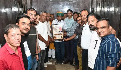 बीकानेर गौरव सम्मान से सम्मानित हुए लिम्का बुक रिकॉर्डधारी अग्रवाल