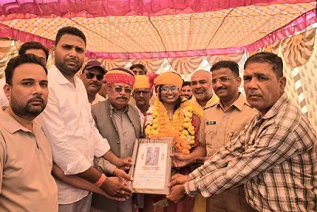 एमबीबीएस कर लौटी बीकानेर की बेटी,वाल्मीकि यूथ क्लब ने किया सम्मानित