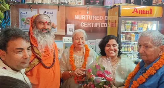 अमूल एक्सक्लूसिव शॉपी का शुभारंभ